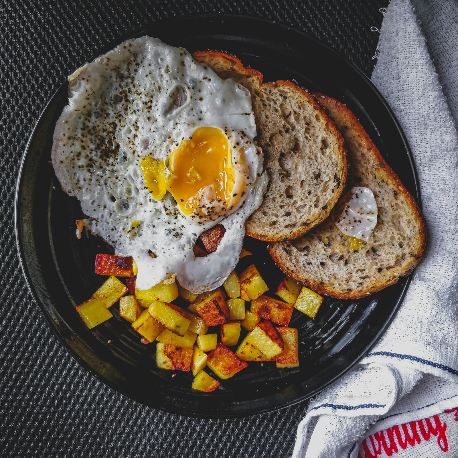 Easy Egg Fried Rice Recipe – Quick 15-Minute Meal